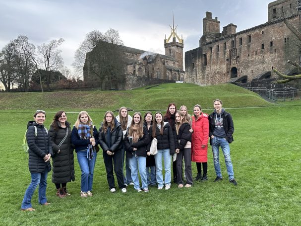 Vor dem Linlithgow Palace